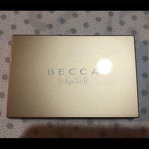 Becca Jaclyn Hill highlighter pallet